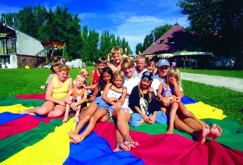 Kemping Happy Camp Mobile Homes In Balatontourist Fuered & Balatonfüred